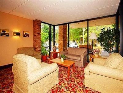 фото отеля Quality Inn Sturbridge