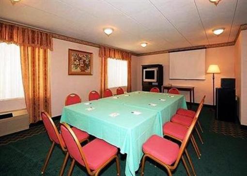 фото отеля Quality Inn Sturbridge
