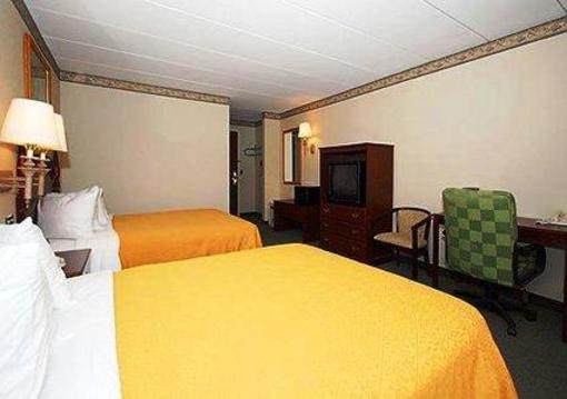 фото отеля Quality Inn Sturbridge