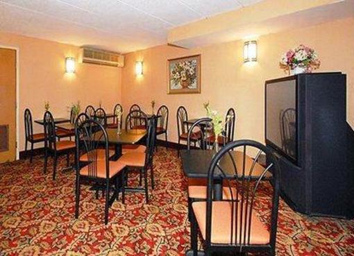 фото отеля Quality Inn Sturbridge