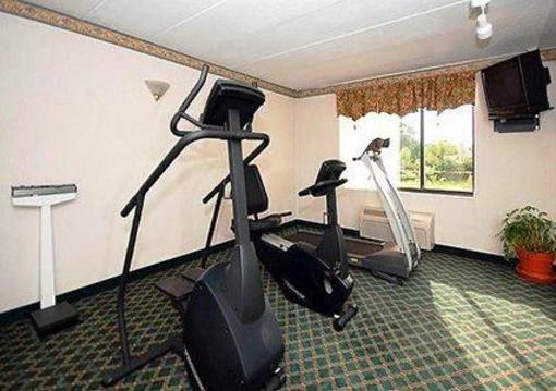 фото отеля Quality Inn Sturbridge