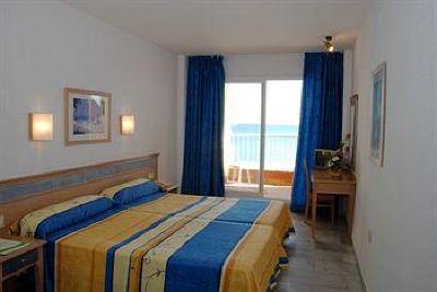 фото отеля Hotel Mediterraneo La Linea de la Concepcion
