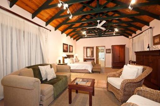 фото отеля The Robberg Beach Lodge