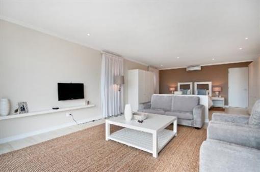 фото отеля The Robberg Beach Lodge