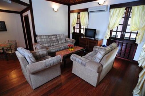 фото отеля Teluk Dalam Resort