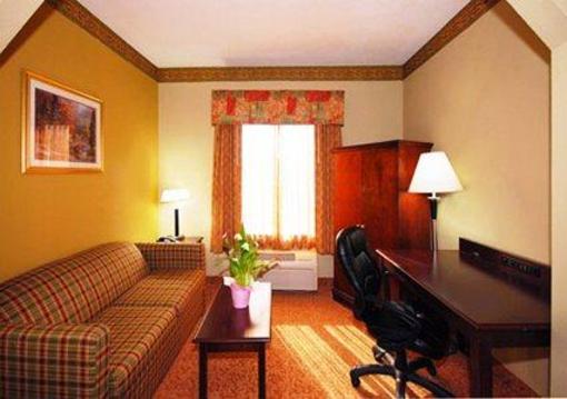 фото отеля Comfort Suites Hinesville