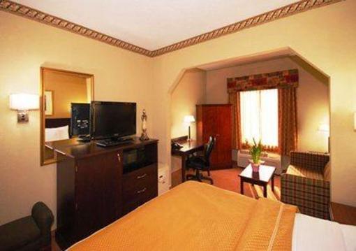 фото отеля Comfort Suites Hinesville