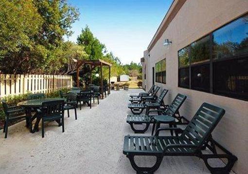 фото отеля Comfort Suites Hinesville