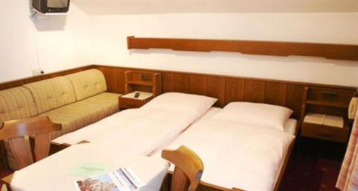 фото отеля Hotel Garni Versail Galtur