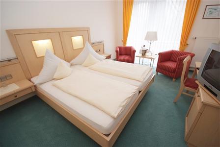 фото отеля Hotel Zum Maerchenwald