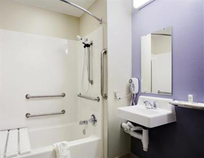 фото отеля Holiday Lodge Greensboro