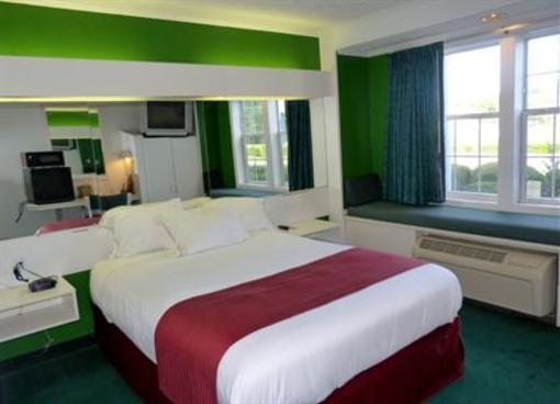 фото отеля Holiday Lodge Greensboro