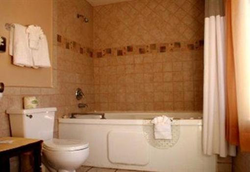 фото отеля Ocean Breeze Inn