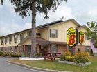 фото отеля Super 8 Motel Lee / Berkshires / Outlet Area