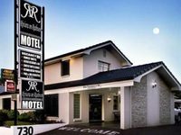 Riviera on Ruthven Motel