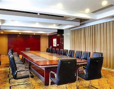 фото отеля Taitan International Hotel