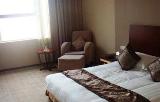 фото отеля Taitan International Hotel