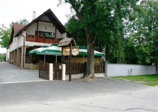 фото отеля Guesthouse Stari Jasen