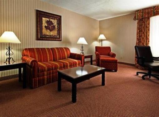 фото отеля Holiday Inn Express Corinth