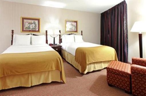 фото отеля Holiday Inn Express Corinth