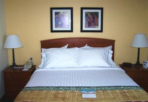 фото отеля TownePlace Suites St. Louis St. Charles