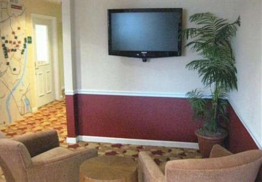 фото отеля TownePlace Suites St. Louis St. Charles