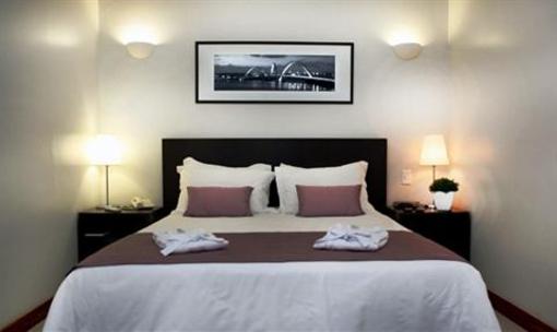 фото отеля Bluepoint Suites Bonaparte