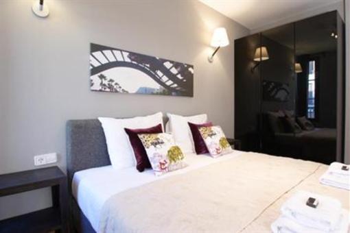 фото отеля Feel Good Apartments Eixample