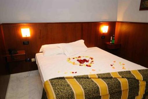 фото отеля Hotel Dei Pini Porto Empedocle