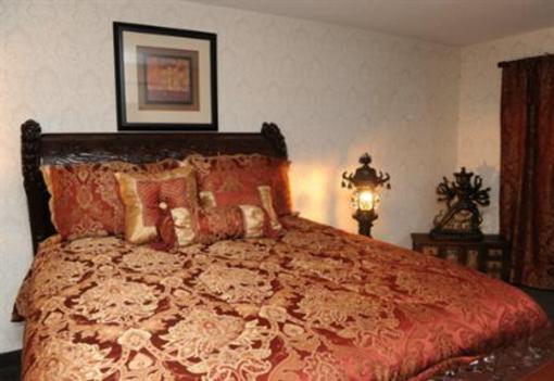 фото отеля Lexington Hotel at Cliffbreakers' Riverside Resort