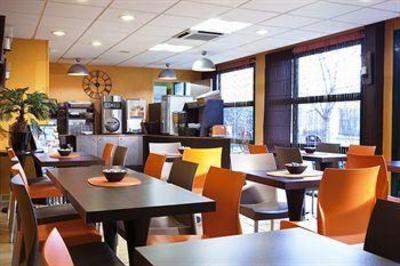 фото отеля Premiere Classe Gennevilliers Barbanniers Hotel