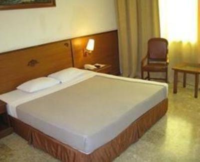 фото отеля Satelit Hotel Surabaya