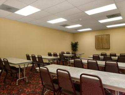 фото отеля Days Inn and Suites Huntsville (Texas)