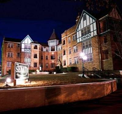 фото отеля Senate Luxury Suites