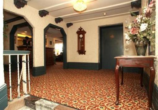 фото отеля Senate Luxury Suites
