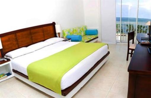 фото отеля Hotel Tamaca Beach Resort
