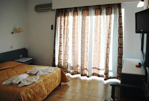 фото отеля Delfina Beach Resort Georgioupoli