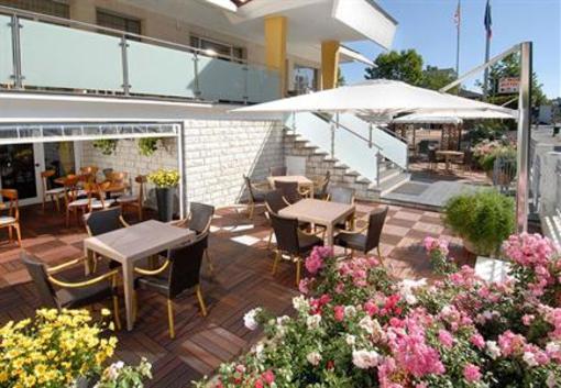 фото отеля Hotel St. Moritz Bellaria-Igea Marina