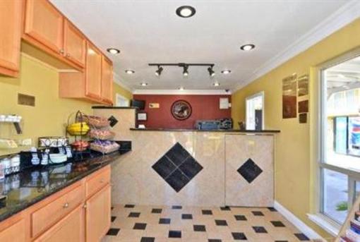 фото отеля Americas Best Value Inn Sacramento