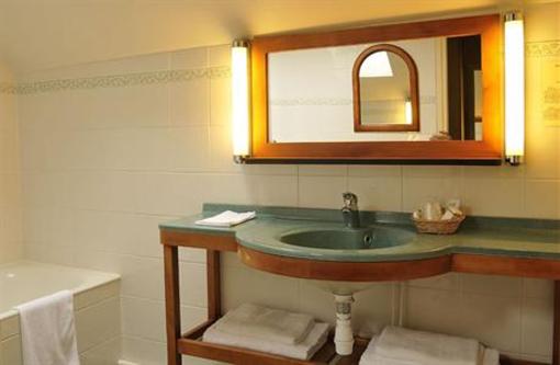 фото отеля Hostellerie De Fontanges Onet-le-Chateau