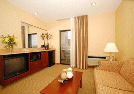 фото отеля Quality Inn Valley Suites
