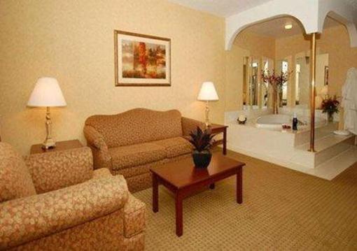 фото отеля Quality Inn Valley Suites
