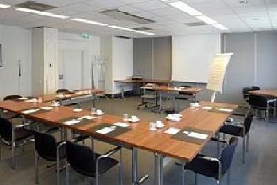 фото отеля Golden Tulip Arnhem Velp