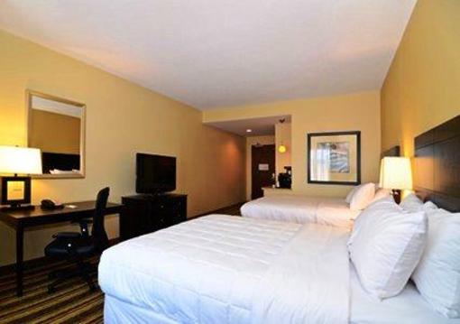 фото отеля Comfort Inn And Suites Oak Grove