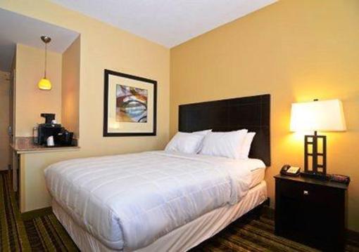 фото отеля Comfort Inn And Suites Oak Grove