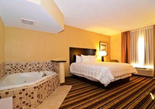 фото отеля Comfort Inn And Suites Oak Grove