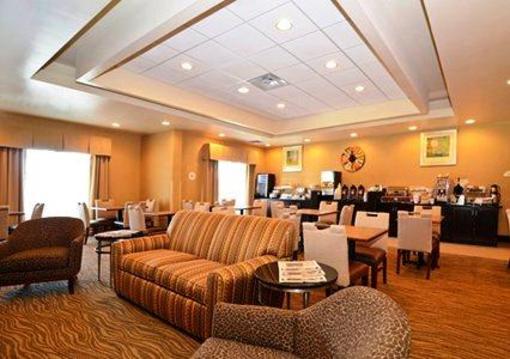 фото отеля Comfort Inn And Suites Oak Grove