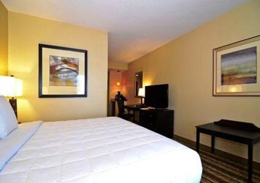 фото отеля Comfort Inn And Suites Oak Grove