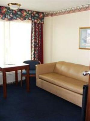 фото отеля Mountain Vista Inn & Suites
