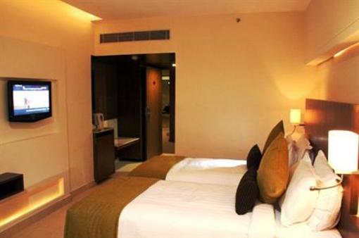 фото отеля Time Square The Landmark Hotel Secunderabad